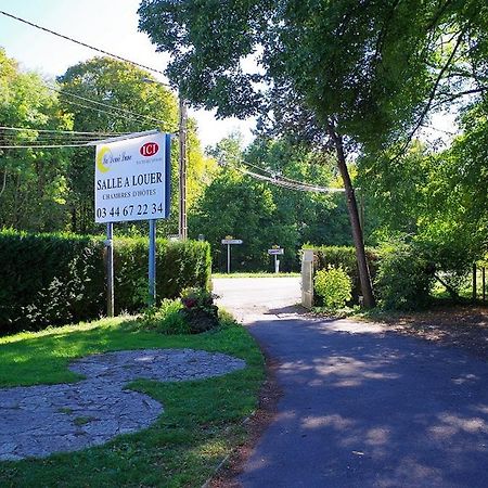 La Demi-Lune Bed and Breakfast Bailleval Buitenkant foto